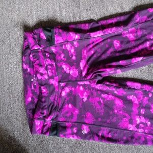 Athleta crop pants pre-owned women size medium